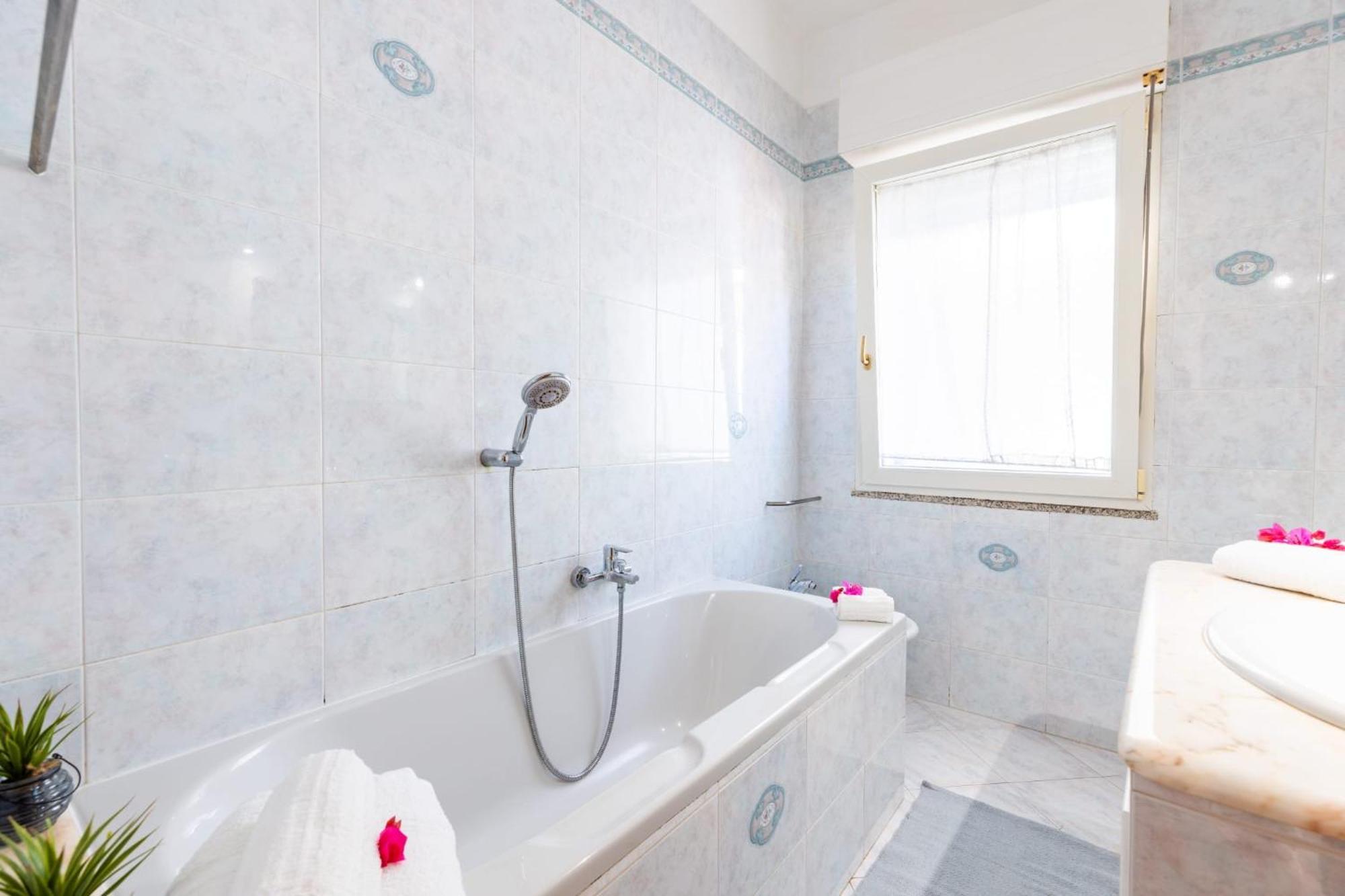 Maria House Con Giardino Privato * Olbia